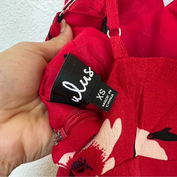 Lulu’s- NWT Dueling Pianos Red Floral Maxi Dress- XS - Picture 2 of 6